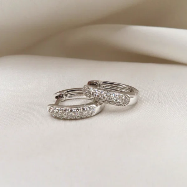 Arracada con diamante DR/50- 0.190 CT