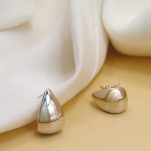 Arete estilo gota oro blanco