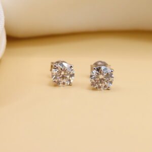 Studs de diamante