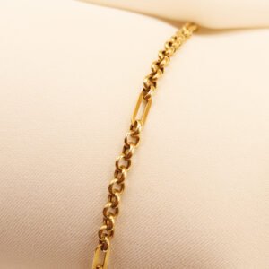 Pulsera oval enganchada