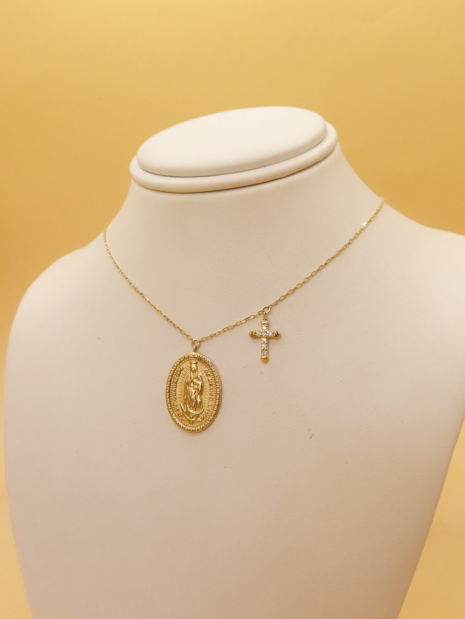 Gargantilla medalla Virgen & cruz