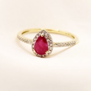 Anillo rubí & diamantes