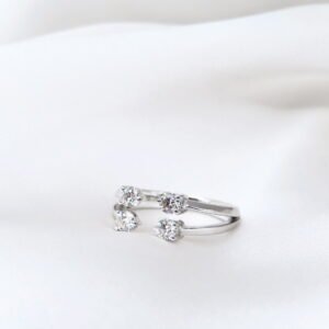 Anillo 4 diamantes