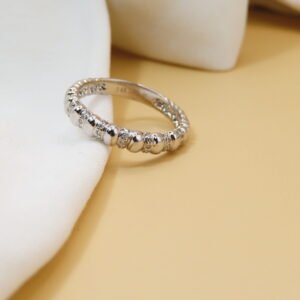 Anillo eternity con diamante