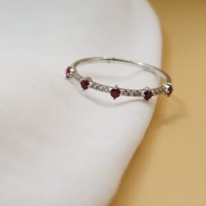 Anillo constelación con rubí & diamantes