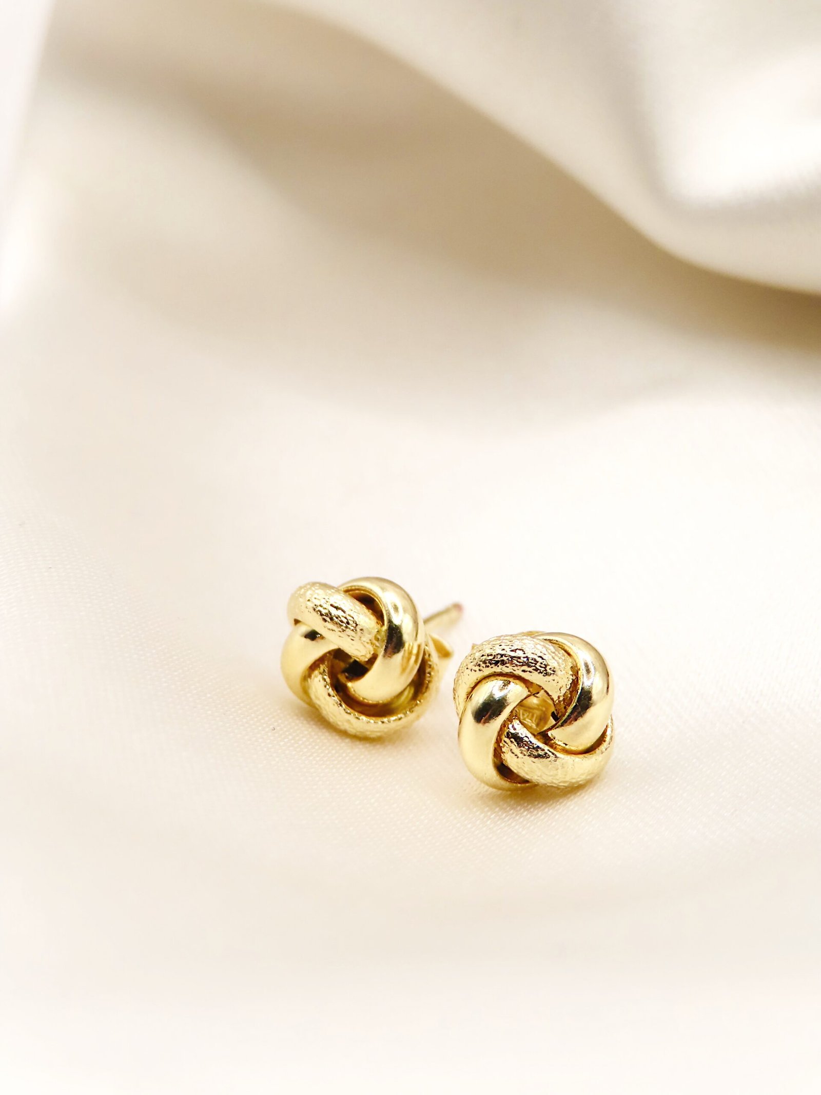 Arete nudo con detalle