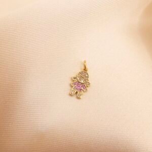 Dije de niña con diamante & zafiro rosa